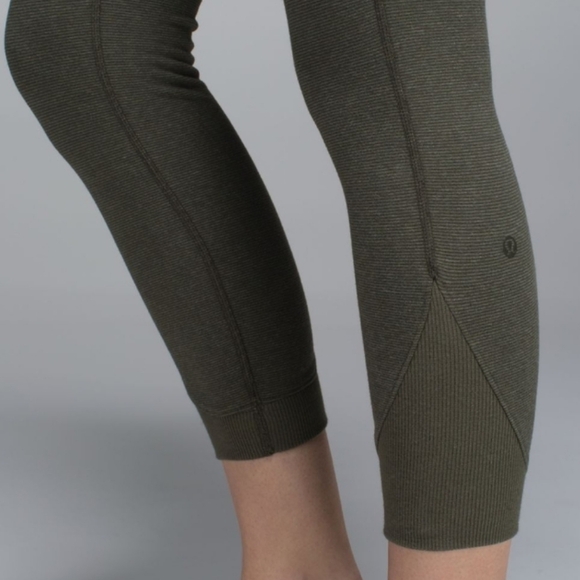 Lululemon Refine Crop. Capri. Small stripes. Olive green. Jogger style. Size 6. - Picture 4 of 16